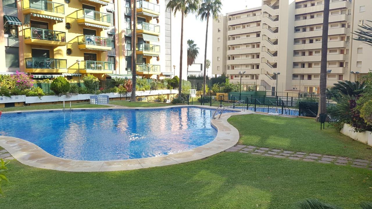 Impresionante Primera Linea De Playa, Bajondillo Beach Torremolinos Exterior photo