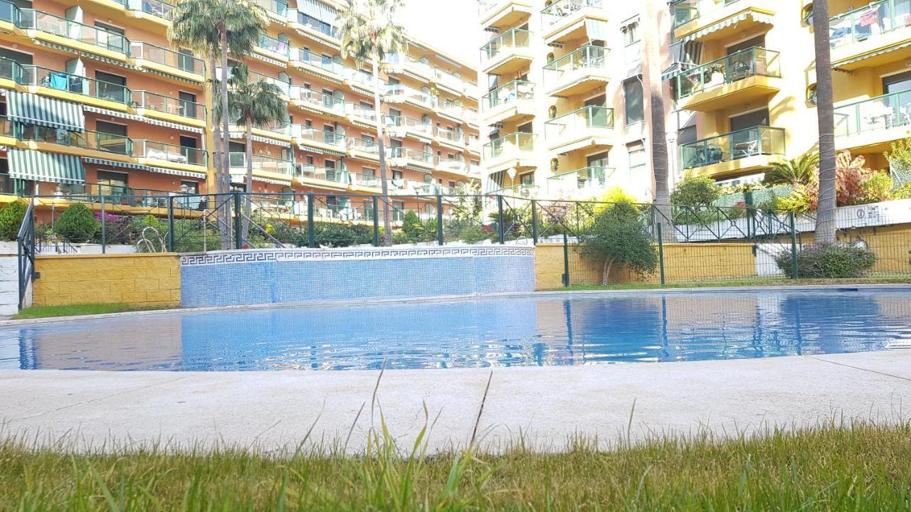 Impresionante Primera Linea De Playa, Bajondillo Beach Torremolinos Exterior photo