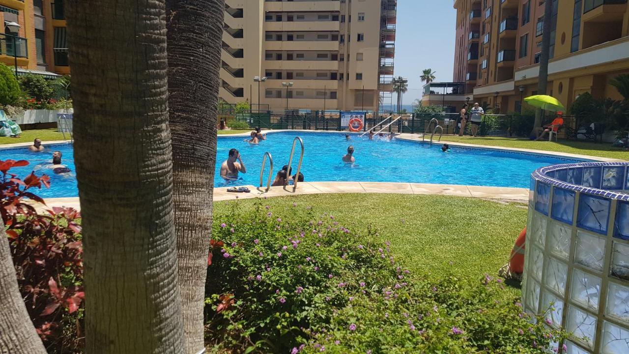 Impresionante Primera Linea De Playa, Bajondillo Beach Torremolinos Exterior photo